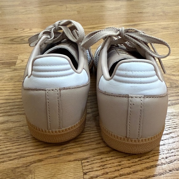 adidas Samba Sneakers in Beige and White - Picture 5 of 8